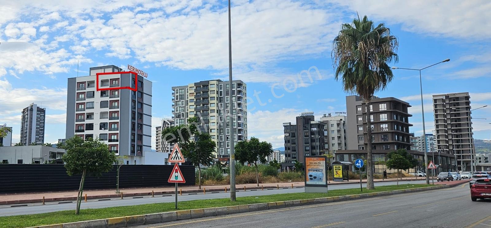 Remax Palm'Den Üniversite Hastanesi Yakınında Satılık 2+1 Daire