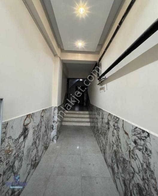 Yatırıma Uygun/oturmaya Hazır - Karaali'de 3. Kat Asansörlü 1+1 — fotoğraf 3