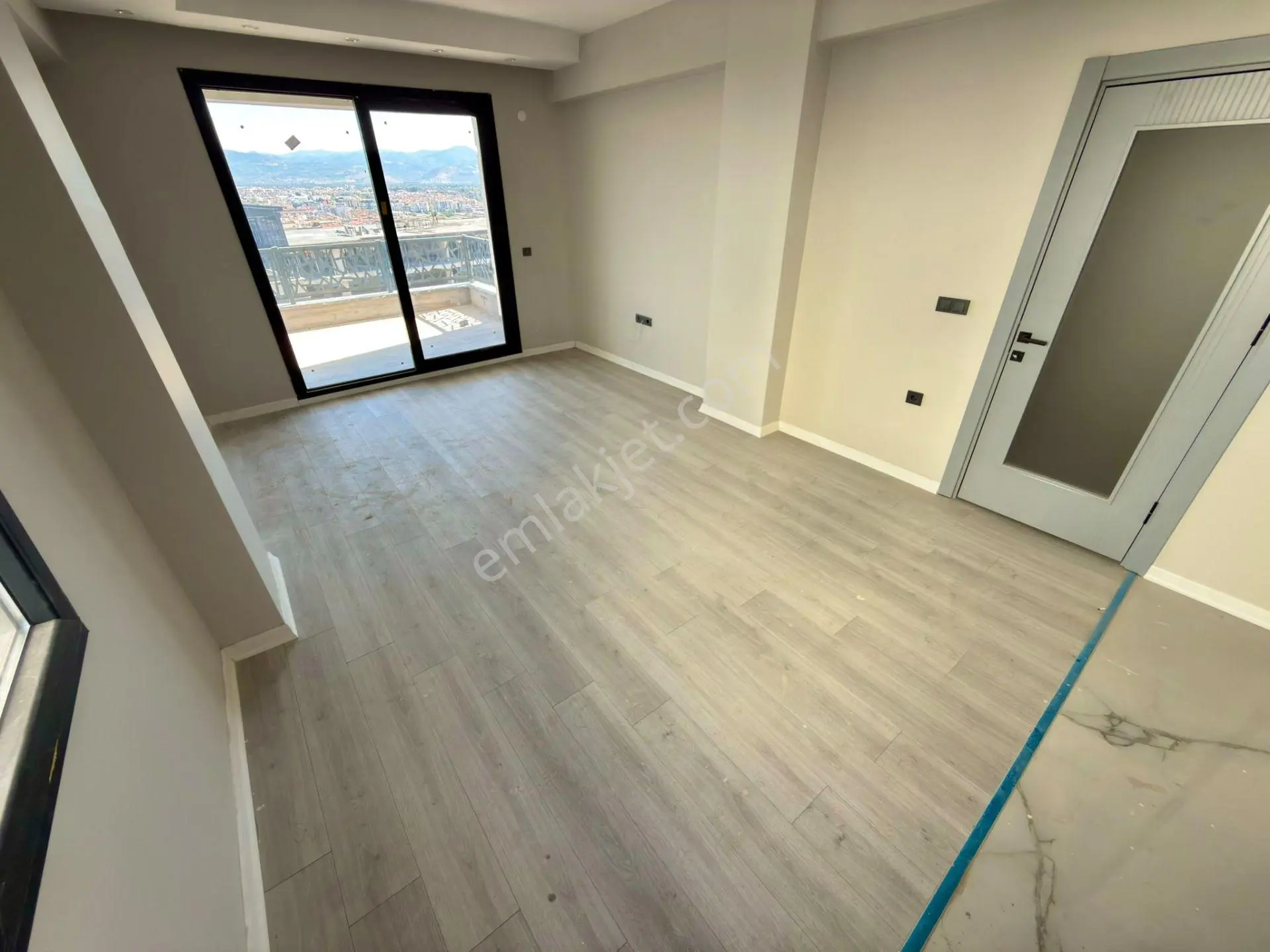 Yüksel'den Atatürk'te Havuzlu Site İçinde Arakat 1+1 Daire — fotoğraf 12