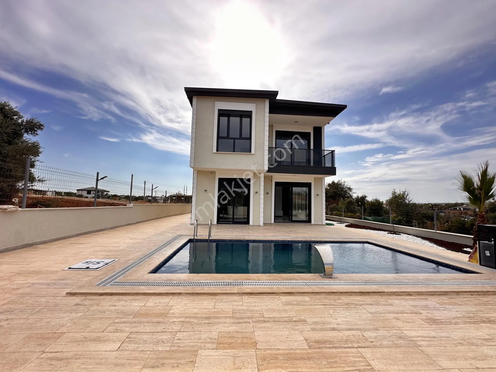 Didim Akyeniköy'De Tam Müstakil Villa