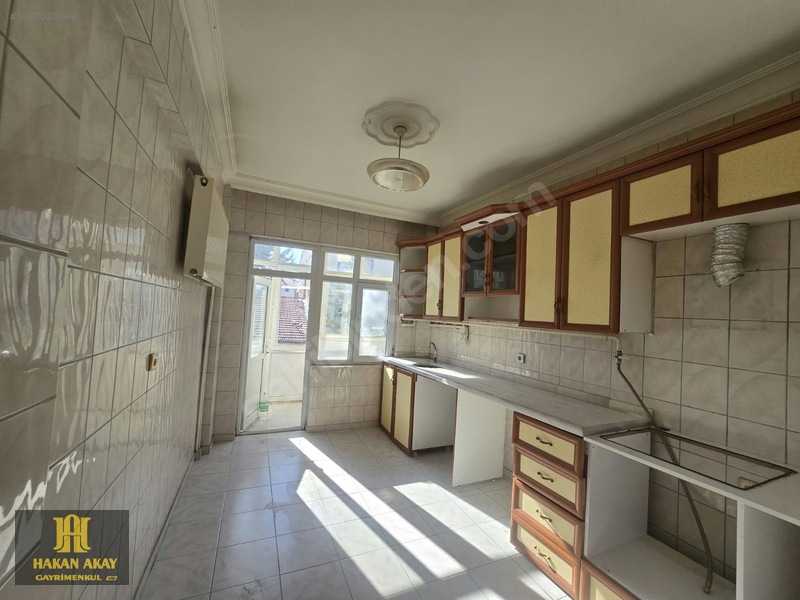 Hakan Akay Gayrimenkulden Satilik 2+1daire — fotoğraf 3