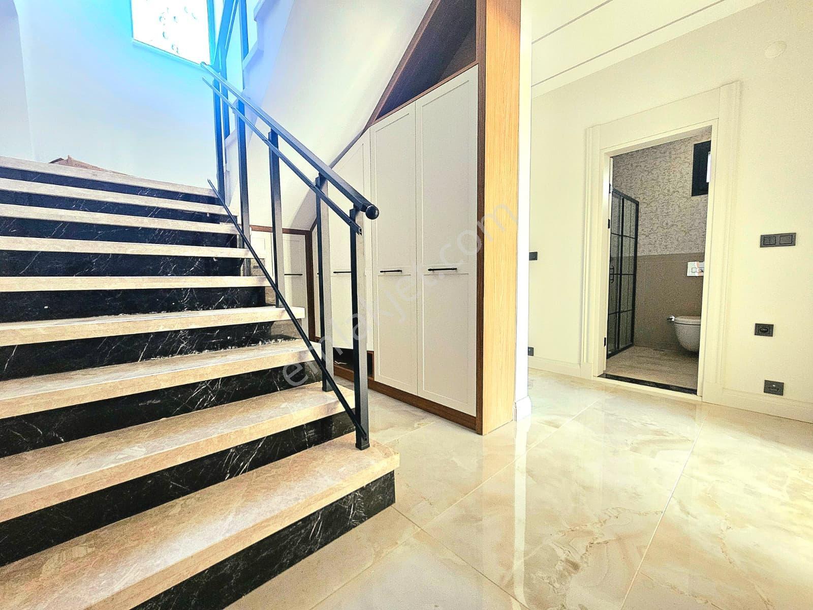 Eu Gayrimenkul'den Edremit Güre'de 4+1 Müstakil Villa — fotoğraf 11