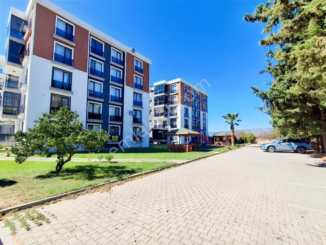 Rw Nefes'ten Bahçelievler'de Site İçi Temiz Kullanışlı 1+1 Daire