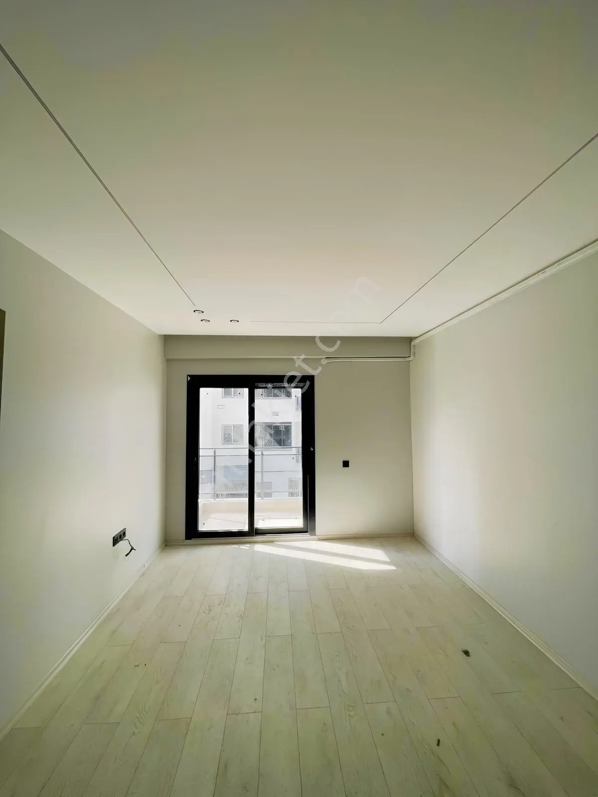 Erguvan Bulvarında Yenı Bına Yatay Mımarı Yerden Isıtmalı Lux1+1 — fotoğraf 7