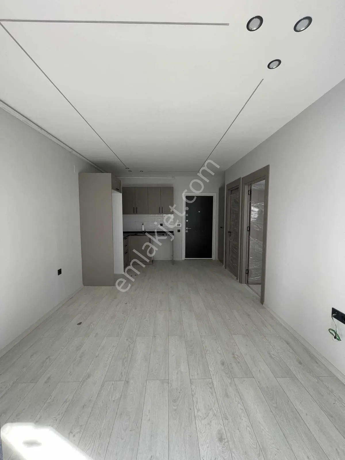 Erguvan Bulvarında Yenı Bına Yatay Mımarı Yerden Isıtmalı Lux1+1 — fotoğraf 10