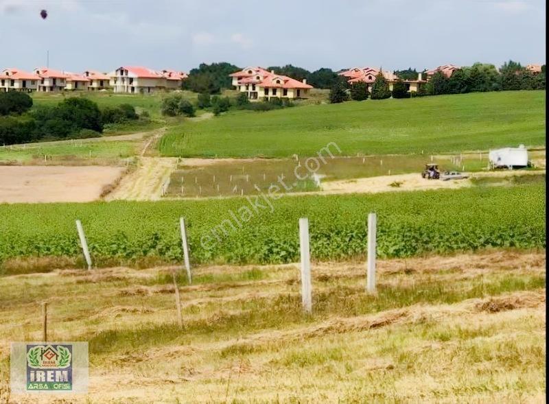 Silivri Balabanda Etrafı Çevrili Arsa — fotoğraf 4