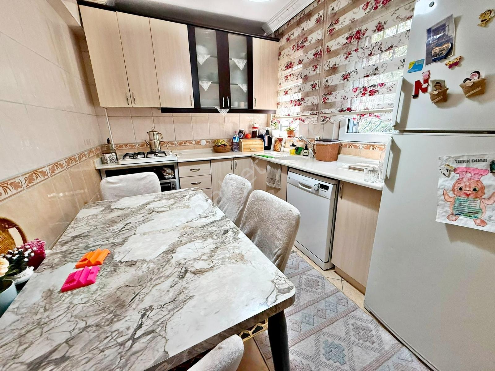 Batıkent Uğur Sitesi Müstakil Bahçeli "triplex" Acil Satılık 5+1 — fotoğraf 6