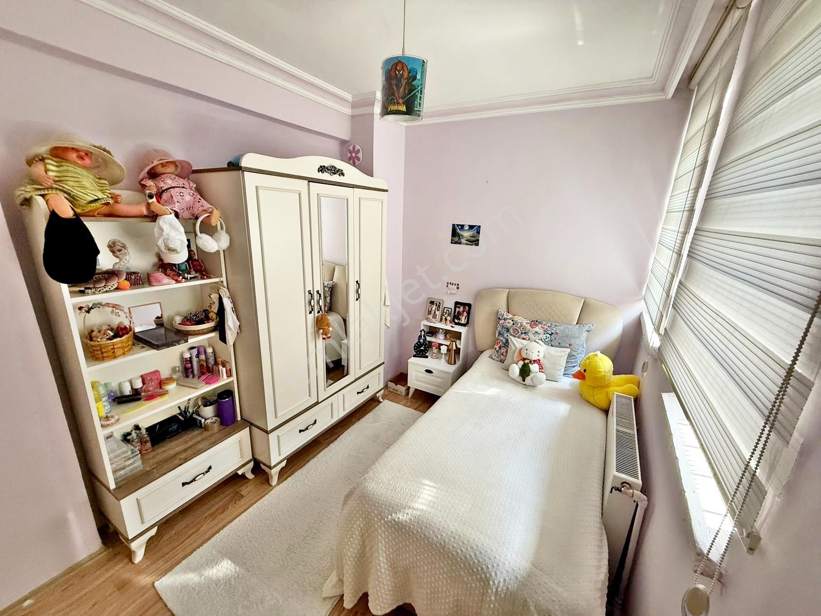 Batıkent Uğur Sitesi Müstakil Bahçeli "triplex" Acil Satılık 5+1 — fotoğraf 12