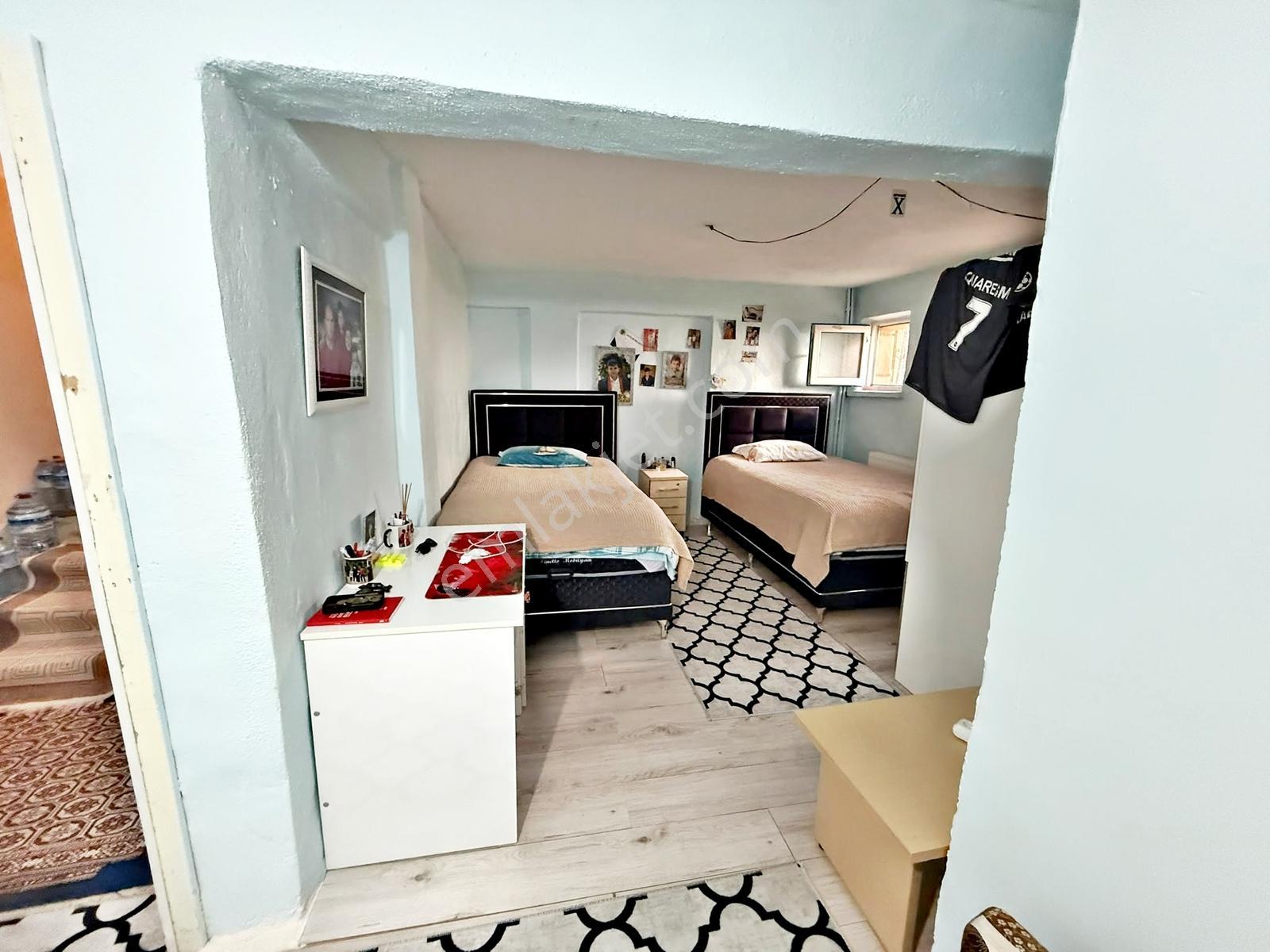 Batıkent Uğur Sitesi Müstakil Bahçeli "triplex" Acil Satılık 5+1 — fotoğraf 20