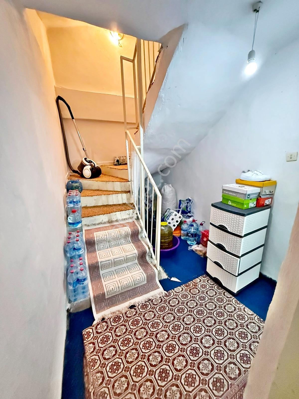 Batıkent Uğur Sitesi Müstakil Bahçeli "triplex" Acil Satılık 5+1 — fotoğraf 24