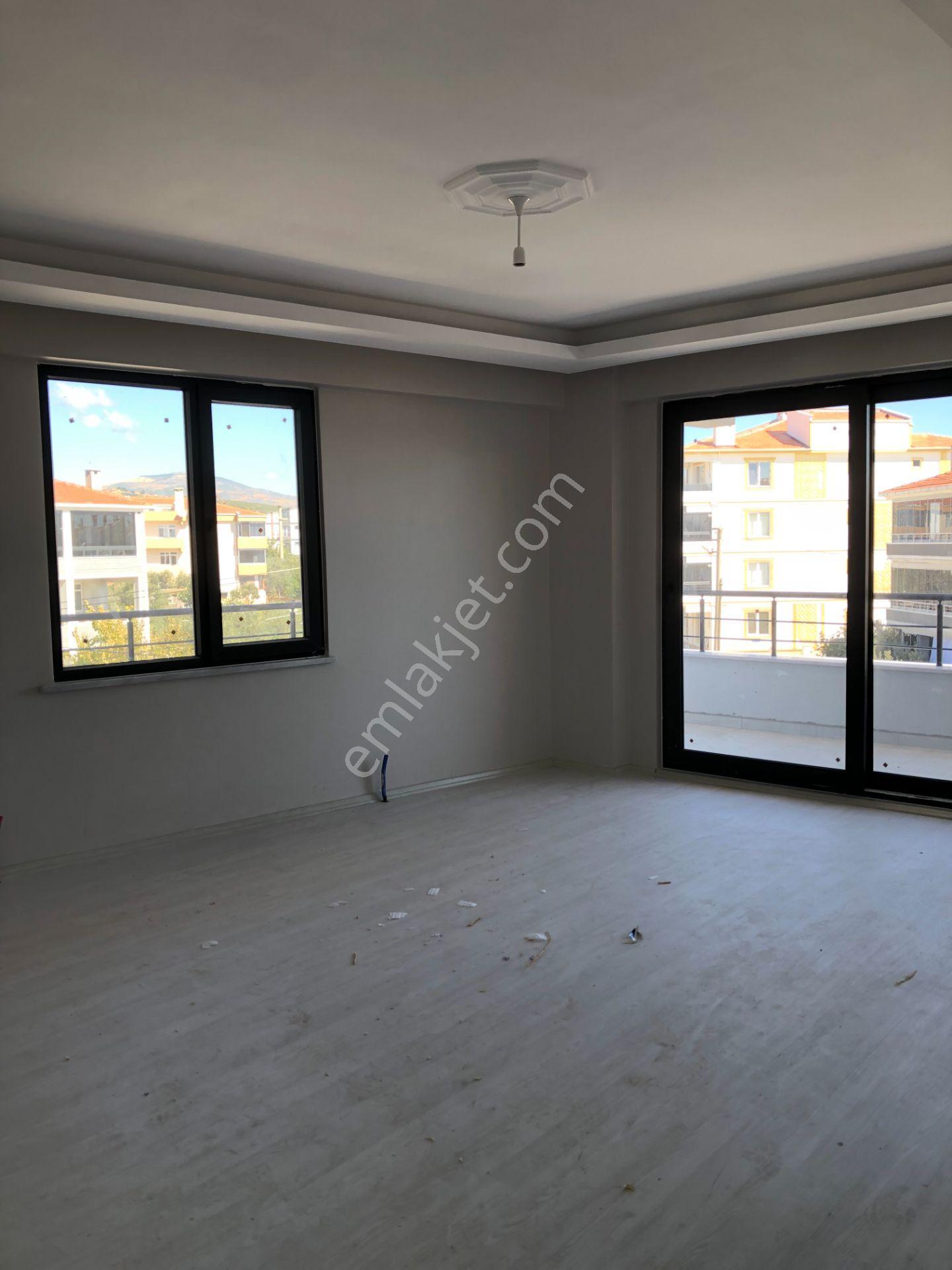 Şarköy De Işık Emlaktan Camikebir Mah De 2+1 105 M2 Daire — fotoğraf 11