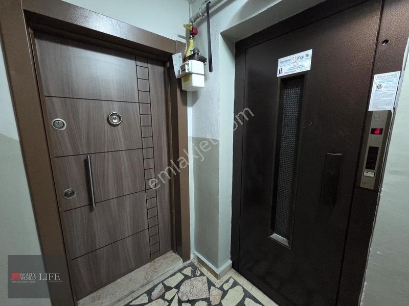 Rw Lıfe // Yunusemre Caddesi Arakat Asansörlü 3+1 Satılık Daire — fotoğraf 2