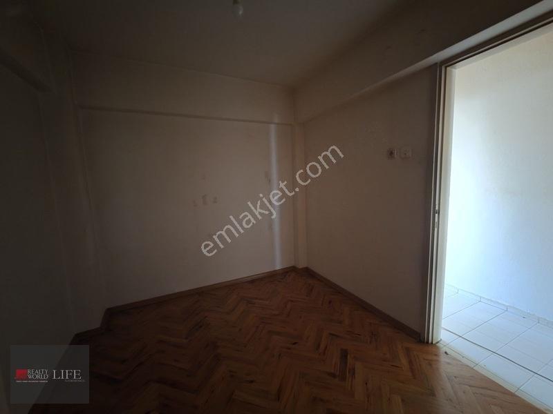 Rw Lıfe // Yunusemre Caddesi Arakat Asansörlü 3+1 Satılık Daire — fotoğraf 15