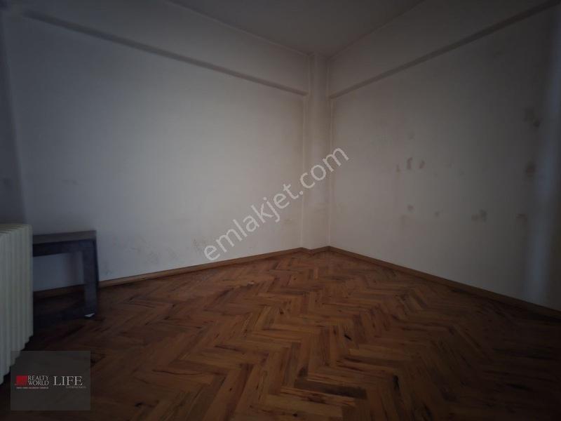 Rw Lıfe // Yunusemre Caddesi Arakat Asansörlü 3+1 Satılık Daire — fotoğraf 16