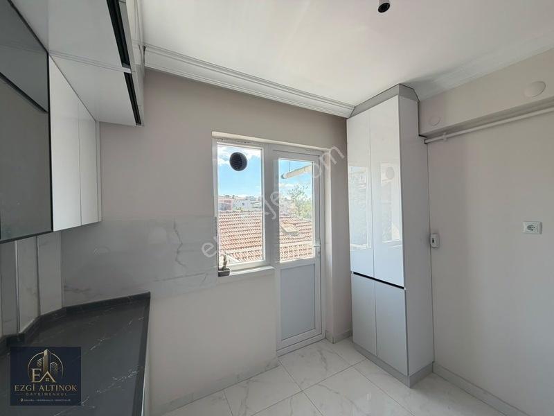 Karşıyaka'da Hastane Metrosuna 2 Dk Yürüme Full Yapılı 3+1 — fotoğraf 5