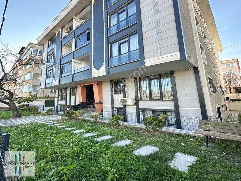Metrobüse Yürüme Mesafesinde Ön Cephe 2+1 Ebevyn Banyolu Daire ! — fotoğraf 5