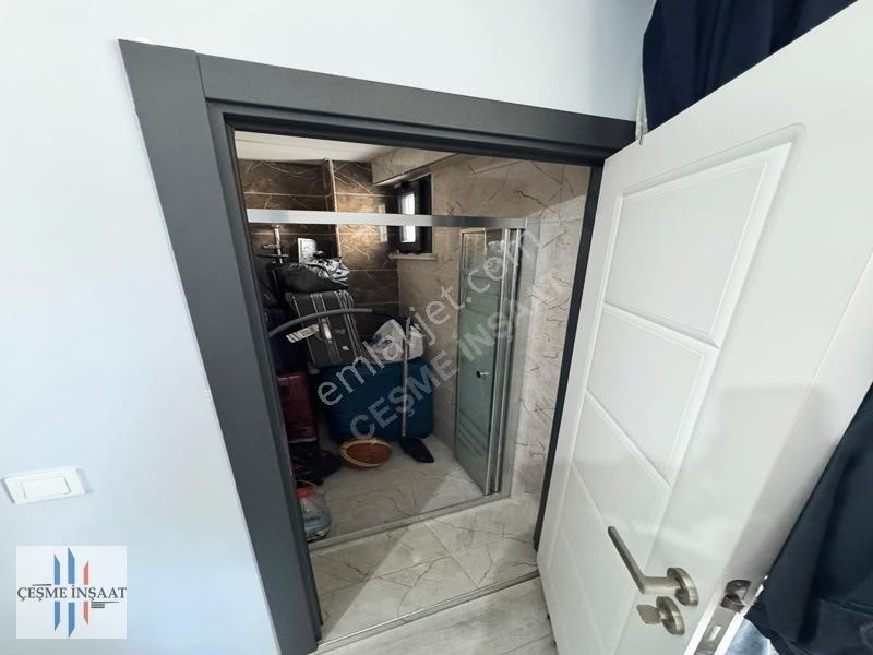 Metrobüse Yürüme Mesafesinde Ön Cephe 2+1 Ebevyn Banyolu Daire ! — fotoğraf 26