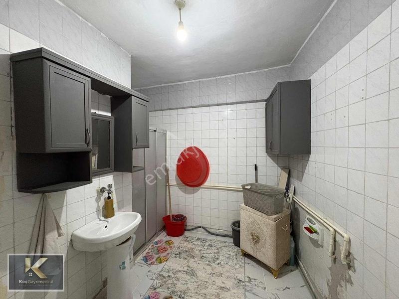 Şehitlikte Satılık 3+1 Bakımlı Fırsat Daire — fotoğraf 2