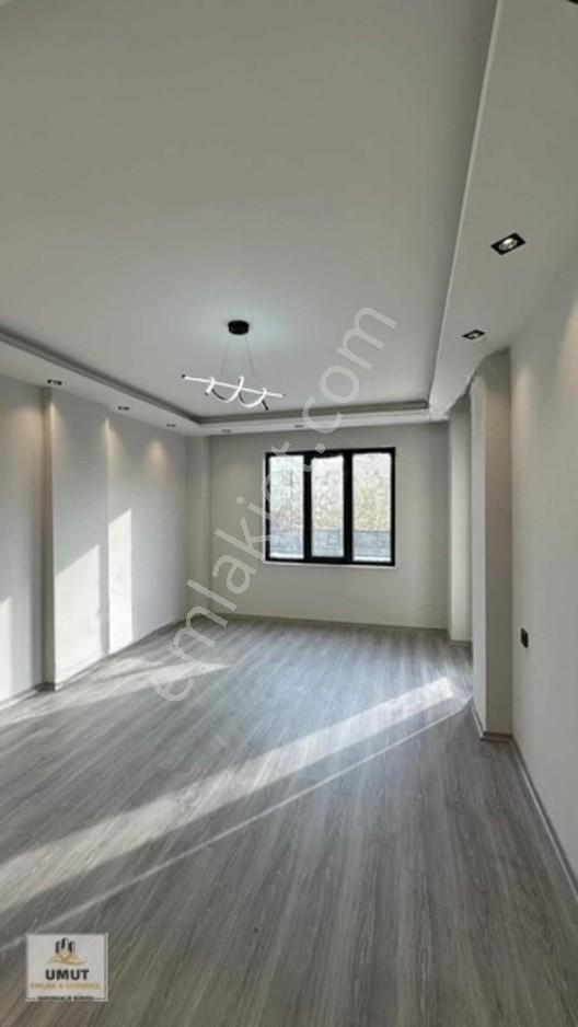 İskele Cad. İskele Öğretmenevi Yanında Satılık 2+1 Teraslı Daire — fotoğraf 3