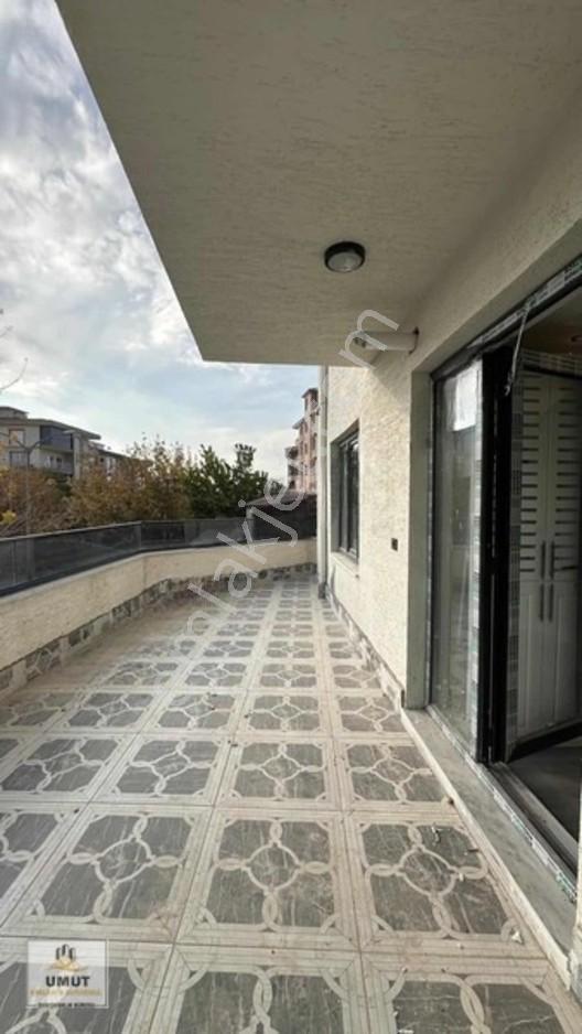 İskele Cad. İskele Öğretmenevi Yanında Satılık 2+1 Teraslı Daire — fotoğraf 7
