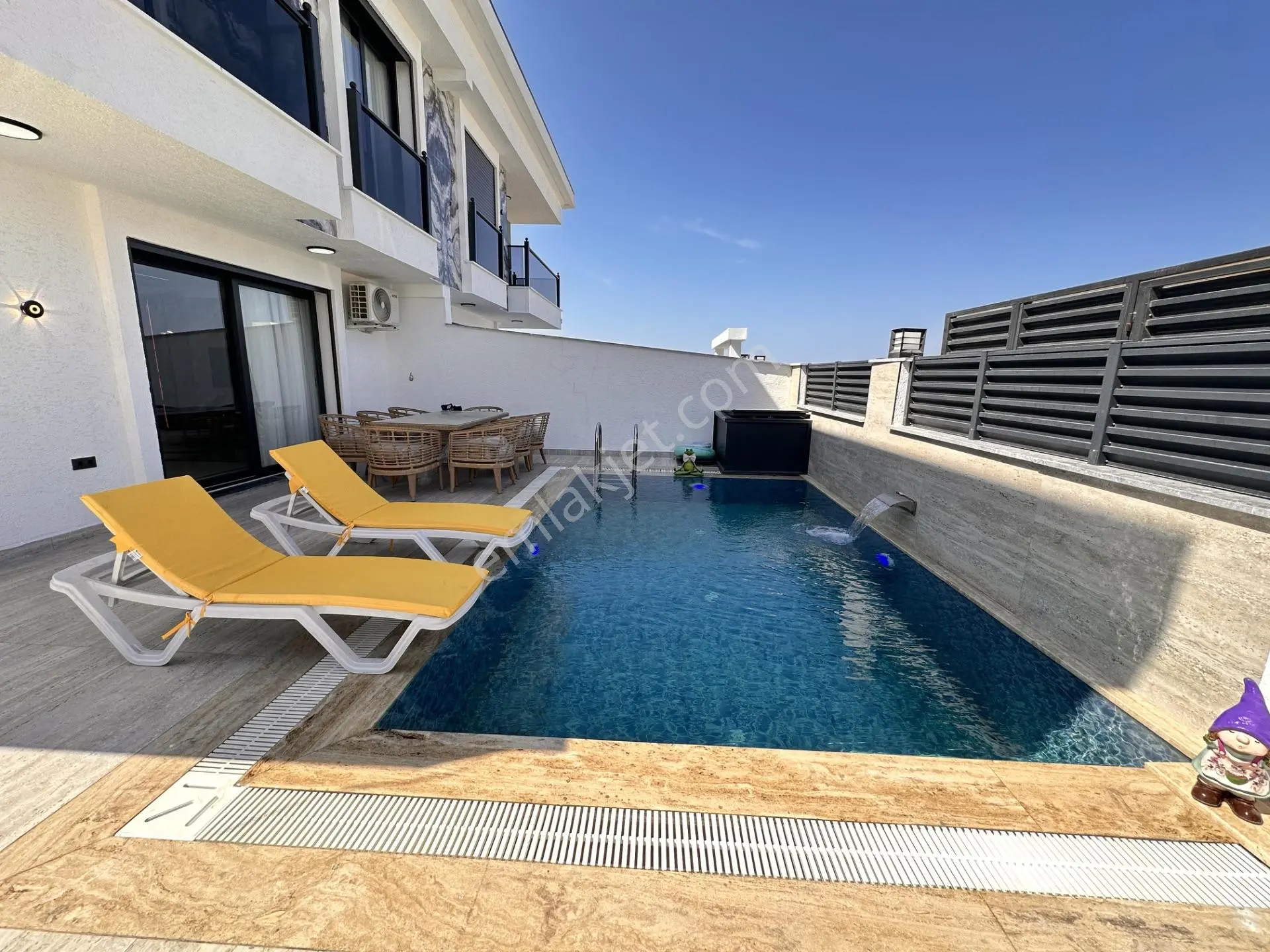 Didim Efeler'de 3+1 Özel Havuzlu Eşyalı Villa — fotoğraf 2