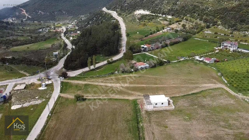 Kaş Sarıbelende Bahçe İçinde Satılık 3 Tane Havuzlu Vılla — fotoğraf 5
