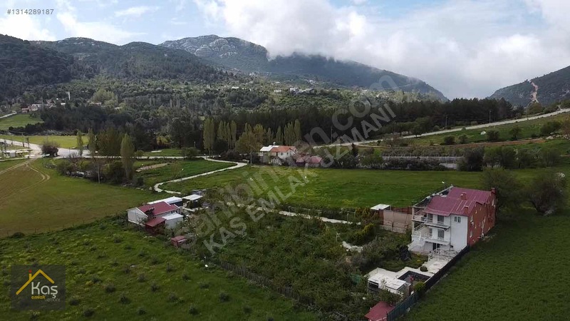 Kaş Sarıbelende Bahçe İçinde Satılık 3 Tane Havuzlu Vılla — fotoğraf 11