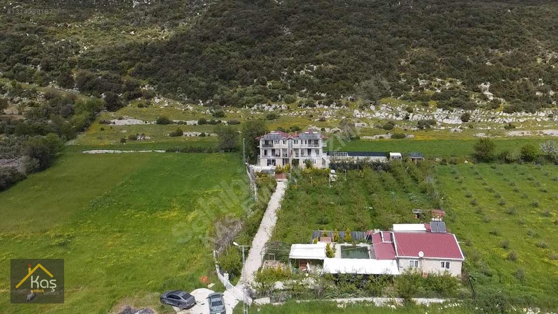 Kaş Sarıbelende Bahçe İçinde Satılık 3 Tane Havuzlu Vılla — fotoğraf 16