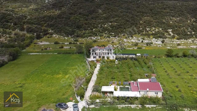 Kaş Sarıbelende Bahçe İçinde Satılık 3 Tane Havuzlu Vılla — fotoğraf 17