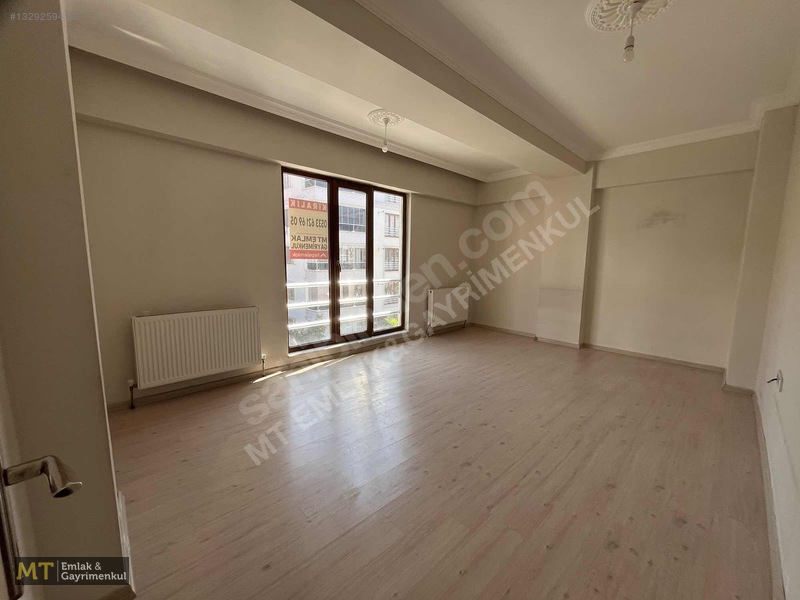 Mt Emlak'tan Avm Yakını Kiralık 3+1 Daire — fotoğraf 8