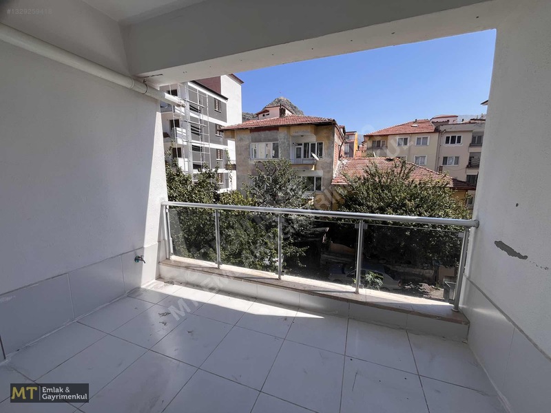 Mt Emlak'tan Avm Yakını Kiralık 3+1 Daire — fotoğraf 10