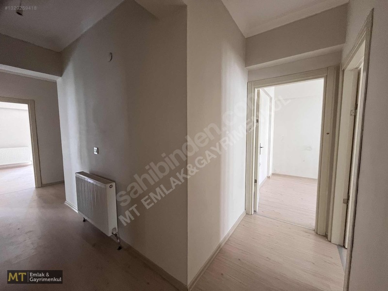 Mt Emlak'tan Avm Yakını Kiralık 3+1 Daire — fotoğraf 13