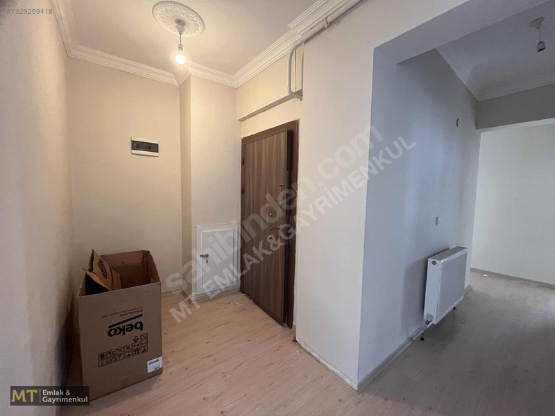 Mt Emlak'tan Avm Yakını Kiralık 3+1 Daire — fotoğraf 15
