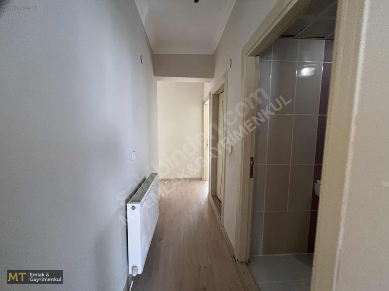 Mt Emlak'tan Avm Yakını Kiralık 3+1 Daire — fotoğraf 16