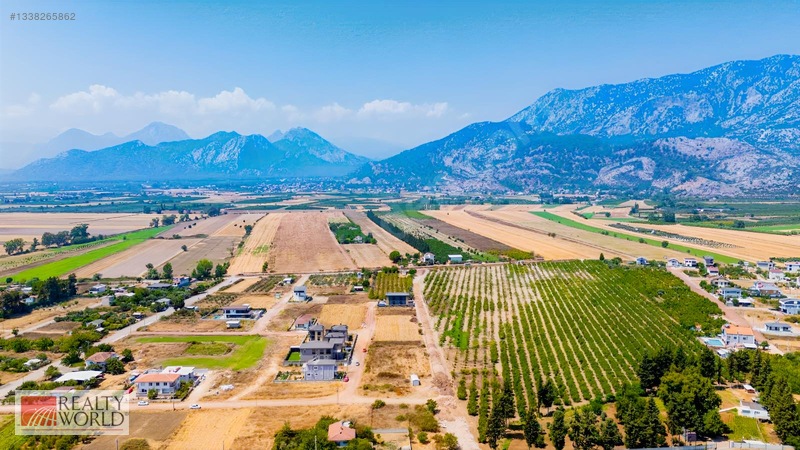 Döşemealtı Yeniköyde Satılık Villa Arsası 1400 M2 — fotoğraf 8