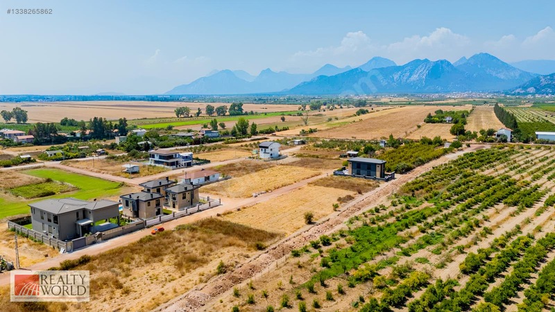 Döşemealtı Yeniköyde Satılık Villa Arsası 1400 M2 — fotoğraf 15