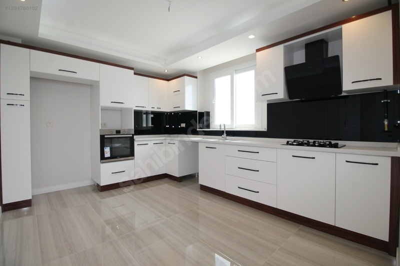 Havuzlu Site İçerisinde,Bağımsız Mutfak,Geniş Oturumlu 2+1 Daire