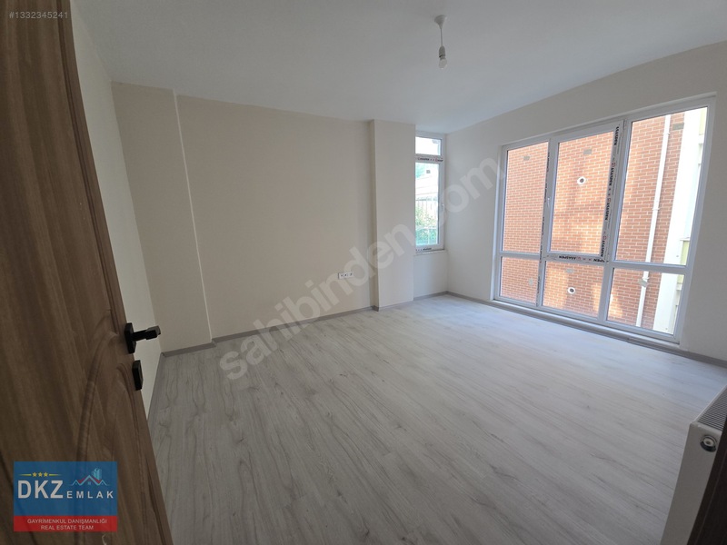 Merkezi Konumda Ara Kat Kiralık 1+1 Daire