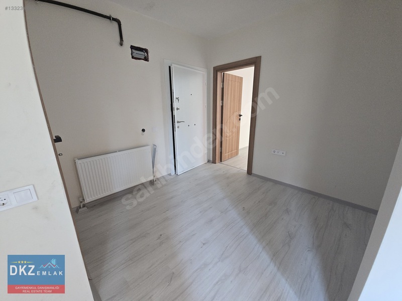 Merkezi Konumda Ara Kat Kiralık 1+1 Daire — fotoğraf 7