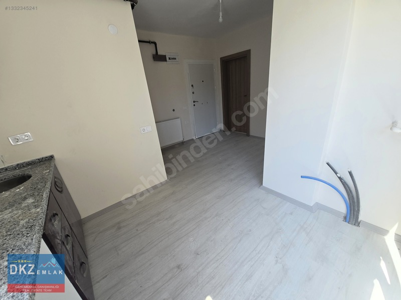 Merkezi Konumda Ara Kat Kiralık 1+1 Daire — fotoğraf 10
