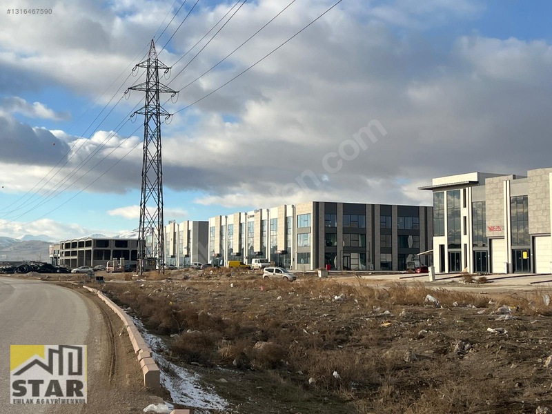 Aslım Cad Yakını Faturalı 3 Adet Farklı Metrede Ticari Yerler — fotoğraf 21