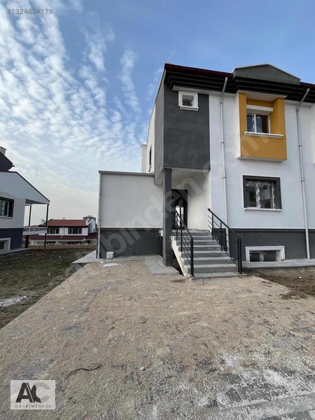 Ac Gayrimenkulden 5+1 Full Yapılı Fırsat Villa — fotoğraf 15