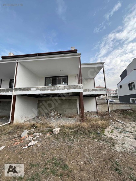 Ac Gayrimenkulden 5+1 Full Yapılı Fırsat Villa — fotoğraf 17