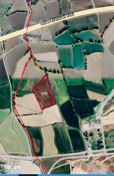 Deniz Emlak'Tan Cevre Yolu Uzerinde 18900M² Satılık Sulu Tarla