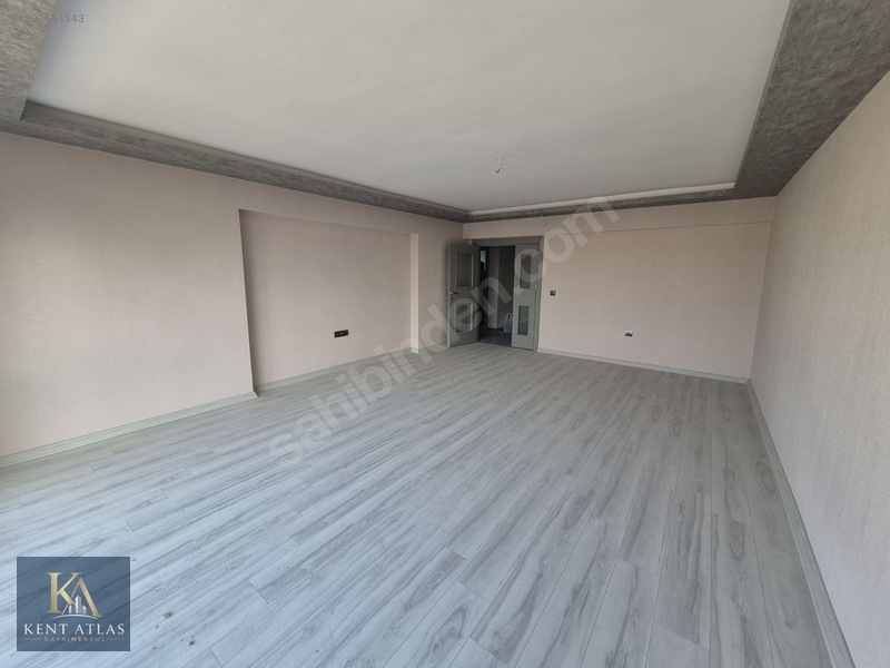 Susuz'da Satılık 4 Banyolu 4+1 Fırsat Daire — fotoğraf 11