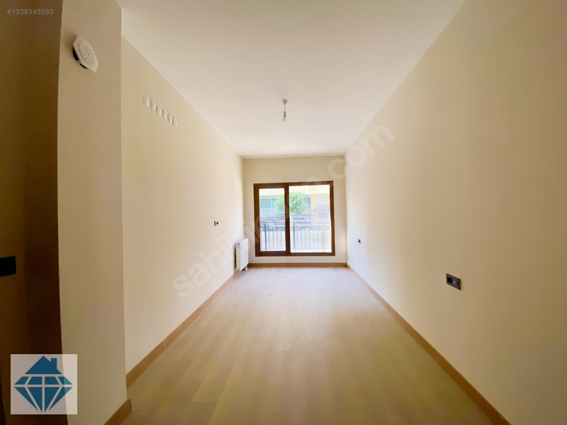 Kağıthane Hizmet Sitesinde Satılık 3+1 Daire — fotoğraf 5
