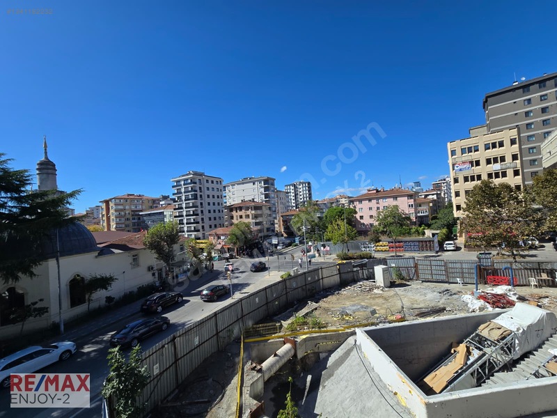 Kadıköy Sahrayıcedıt Yenı Bınada Balkonlu Iskanlı Lüks Ofısler — fotoğraf 34