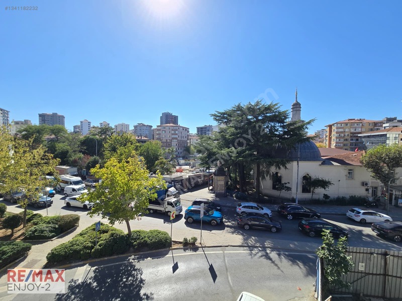 Kadıköy Sahrayıcedıt Yenı Bınada Balkonlu Iskanlı Lüks Ofısler — fotoğraf 35