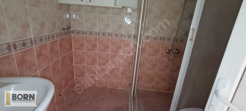 İzmir Bornova Ergene Mah.geniş Kiralık 2+1 Daire — fotoğraf 17