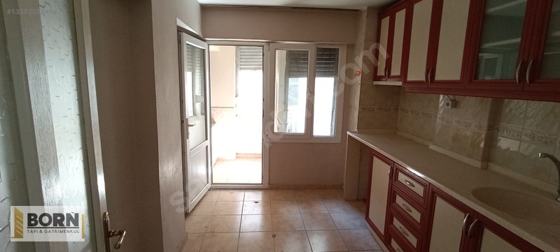 İzmir Bornova Ergene Mah.geniş Kiralık 2+1 Daire — fotoğraf 28
